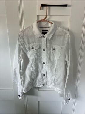 Jones New York White Button-Front Linen Jean Style Jacket
